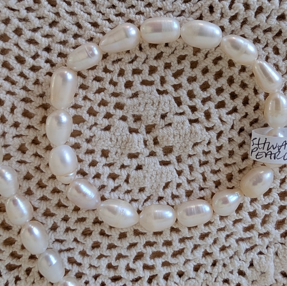 Handmade Cultured Freshwater Pearl Necklace And Bracelet Set - Picture 3 of 4